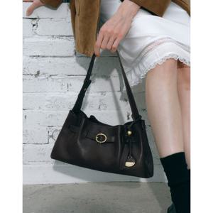 [질스튜어트핸드백] 브렛 다크브라운 가죽 버클 디테일 숄더백 S JABA5F062 W2