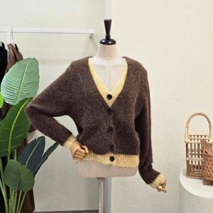 [포커스]FW5J3KC31696_투톤 레이어드 브이넥 가디건