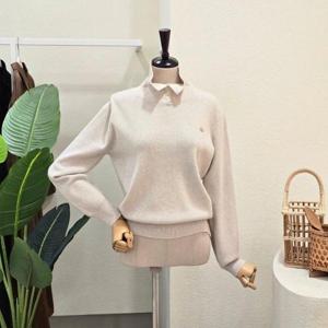 [포커스]FW5J3KT31895_반폴라 버튼 카라넥 니트