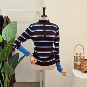 [포커스]FW5K3KT32697_컬러 스트라이프 반폴라 니트