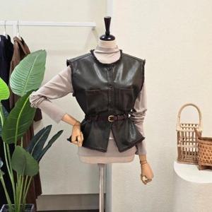 [포커스]FW5J3ST31196_레더 베스트 반폴라 세트