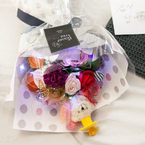 비누 장미 조화 꽃다발 캔디곰 55cm 인테리어 꽃 선물 장식 기념일 졸업식 발표회