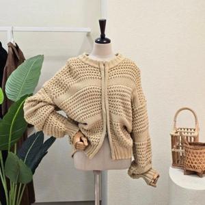 [포커스]FS6A9KC5274_빅 패턴 라운드 집업 가디건