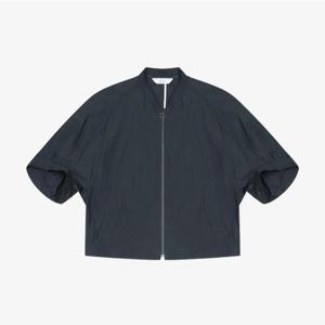 베스띠벨리 세이브존04 넥 시보리 포인트 점퍼 BKMAE21690