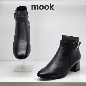 [무크]여성 육각 제색코팅 버클장식 앵클부츠 322611 AA HGHI2SD