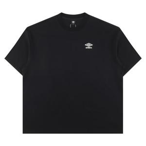 엄브로 맥스핏 레터링 그래픽 티셔츠 UR121CRS32BLK