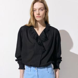 질스튜어트뉴욕   26SS  펀칭장식 코튼 긴팔블라우스 JSBL6B330BK