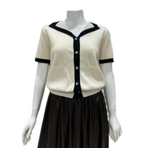 [나인스텝]배색 브이넥 카라니트N26NW6202