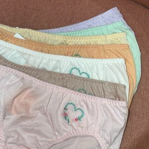 [비너스 란제리] (3장세트)8색상 면100 요일 팬티 꽃나염 편안하고 위생적인 순면 여성 삼각 팬티 (VPT6957) VPT6947Z3000