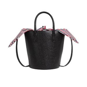 톰브라운 페블 그레인 레더 버킷백 블랙 FAP383A-00198-001