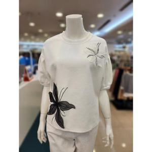 아니베F 세이브존03 [아니베F] 꽃자수패치티셔츠 A44WTS500