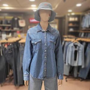 리바이스 여성 얼티밋 웨스턴 셔츠 86832-0018