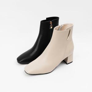 [신난다슈] 여성 앵클 부츠 힐 6cm 여자 숏 앵글 부츠 소가죽 발편한 쿠션 통굽 GDR253085