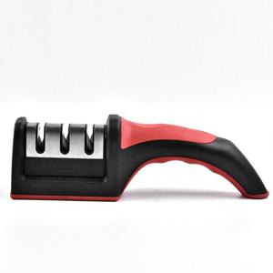 마마손 3단 칼갈이 칼갈이 주방용품 칼관리 커팅기구 휴대용 스텐칼갈이 미끄럼방지 미니칼갈이 한손칼갈이