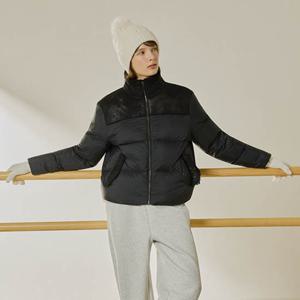 [르꼬끄공식] 여성 루즈핏 페이크 무스탕 다운 자켓 QQ422ODJN6