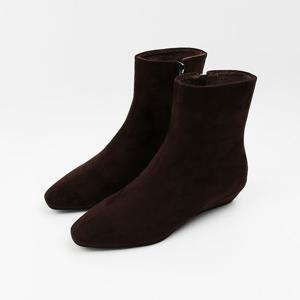 [신난다슈] 여성 앵클부츠 3cm 여자 웨지 숏 앵글 부츠 기모 스웨이드 통굽 ST251120 브라운