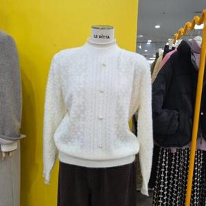 르피타 DP01 진주5버튼니트 L254BSWC58