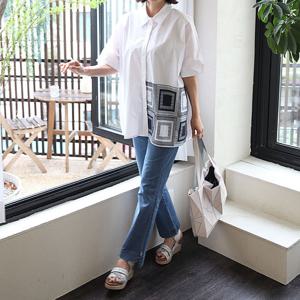 [쉬즈마담]T57338 스퀘어패턴 루즈핏 남방 60대 엄마옷