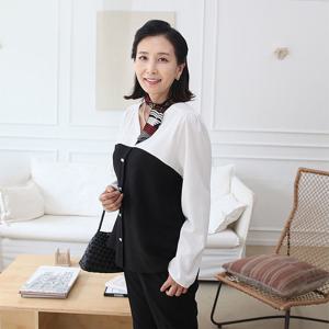 [쉬즈마담]T57402 V넥 콩버튼장식 루즈핏 블라우스 50대 엄마옷