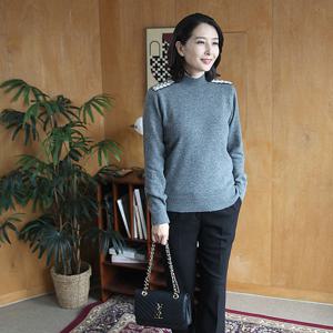 [쉬즈마담]T57419 로이 보석견장 반폴라니트 50대 엄마옷