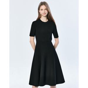 헤지스 여성 25SS 블랙 플레어 니트 반소매 원피스 HSDR5A101BK