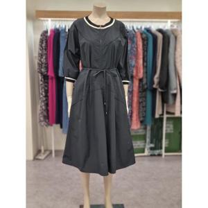 벨리시앙 세이브존07 라운드넥 원피스 OP4212