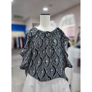 스테파니 세이브존08 소매 벌룬 나염 블라우스 A25SH5701