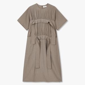 톰보이  9105341103 프릴장식 반팔 원피스