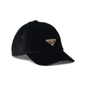 프라다 트라이앵글 로고 벨벳 베이스볼 캡 1HC336068