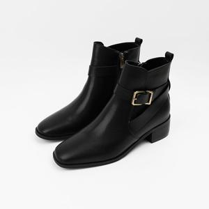 [신난다슈] 여성 앵클부츠 4cm 숏 앵글 부츠 버클 소가죽 발편한 쿠션 통굽 GDR253088 블랙