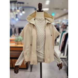 스테파니 세이브존01 배색 후드 조끼 A26JK6125