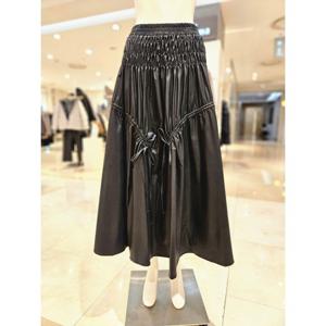 [르니앤맥코이]밴딩 페이크 가죽 스커트 MN03SK700HJY