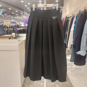 오프리미츠 H 핀텍스커트 B26SK2201