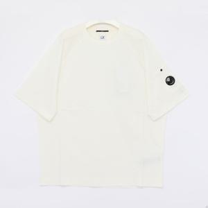 CP컴퍼니 26SS 라이트 플리스 남성 반팔티 20CMSS034A 002246G 103