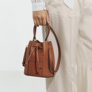 [H-BAG] 브라운 H패치 소가죽 미니토트 크로스백 HIWA6E220W2