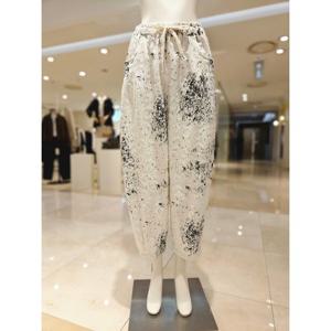 [르니앤맥코이]데미지 패턴 배기 면 팬츠 MN06SL001FJY