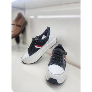 리바디 세이브존03 리바디 천연소가죽 스니커즈 5cm AG2024RV0127AG