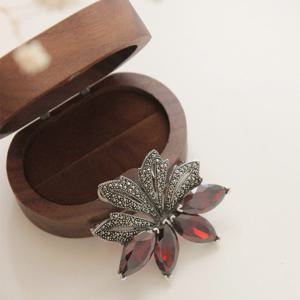 바이데이지 가넷 플라워 실버 브로치 Bb0447