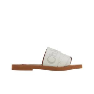 끌로에 우디 플랫 뮬 화이트 CHC22W188BF101