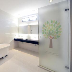 아트박스/꾸밈 cm347-아기새와푸른나무_유리문시트지