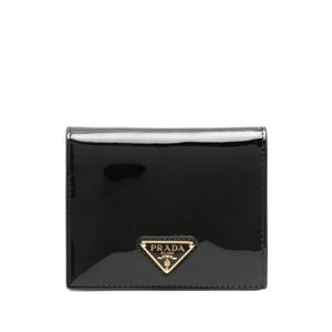 26 SS 프라다 트라이앵글 로고 페이턴트 가죽 지갑 1MV204069 TP440927778