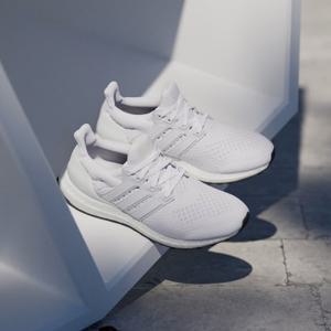 울트라부스트 1.0 HQ4207