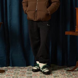 [르꼬끄공식] 유니 셸파 루즈핏 스트레이트 팬츠 QQ423LFPO4