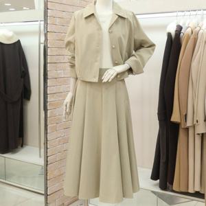 [JJ JIGOTT][JJ지고트]백 밴딩 자수 플레어 스커트 GP3A0SK821_D