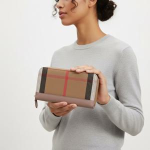 버버리 여성 장지갑 (LS LG ZIP AROUND 8084517) 25SS