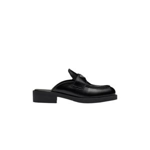 프라다 초콜릿 브러쉬드 레더 뮬 블랙 1D652M-055-F0002