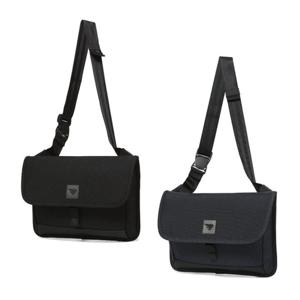 [다이나핏 공식](택가 109,000원) 공용 쉴드 크로스백_YUA23B15