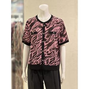 벨리시앙 세이브존01 버튼 장식 라운드 프린팅 블라우스(2color) BL5336