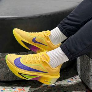 나이키 데일리 러닝 운동화 줌 플라이 6 FN8454-800