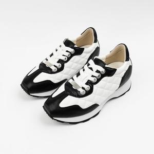 [신난다슈] 여성 스니커즈 운동화 3cm 발편한 여자 캐주얼 단화 퀄팅 소가죽 AG269057 화이트